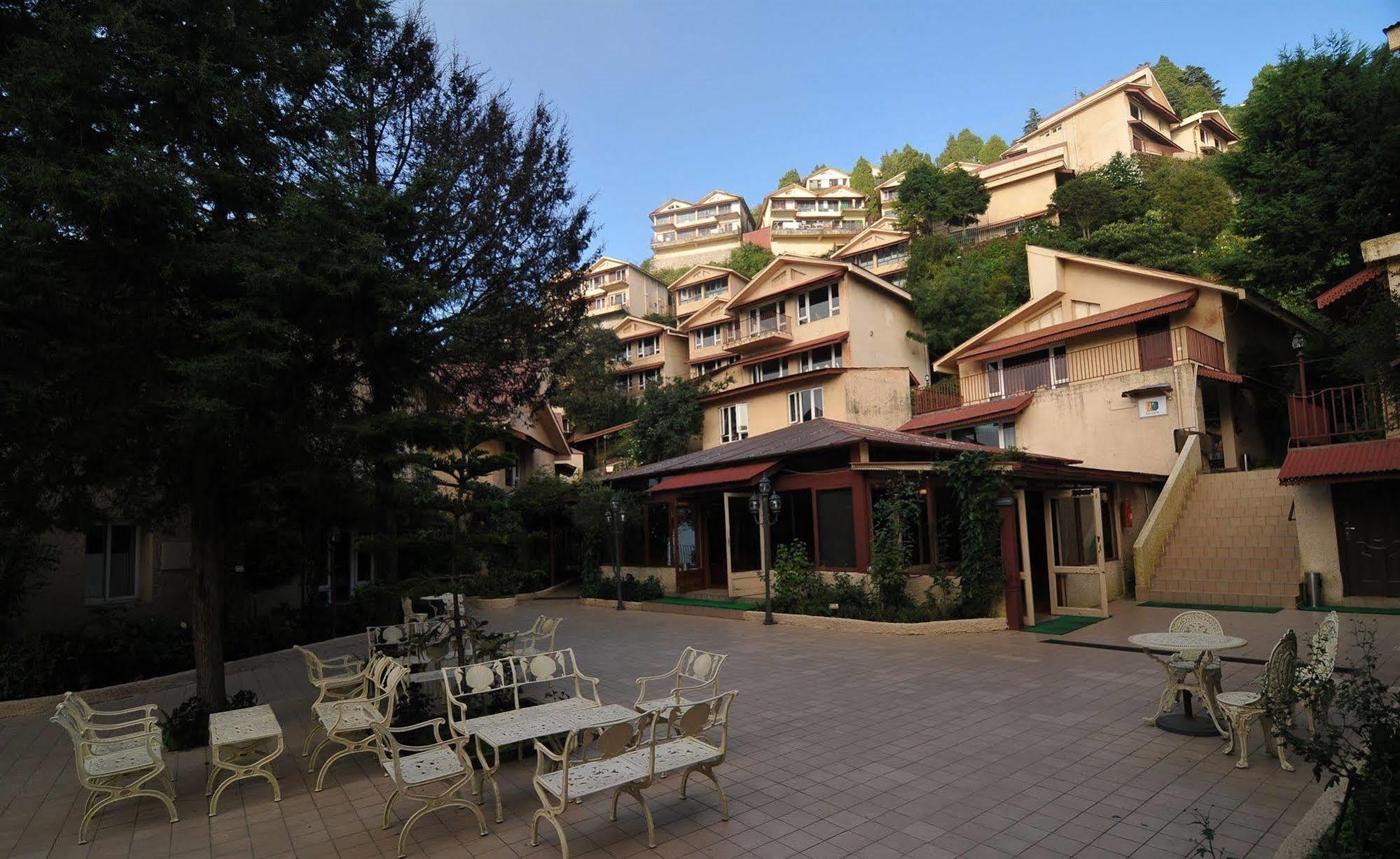 Club Mahindra Mussoorie Hotell Exteriör bild