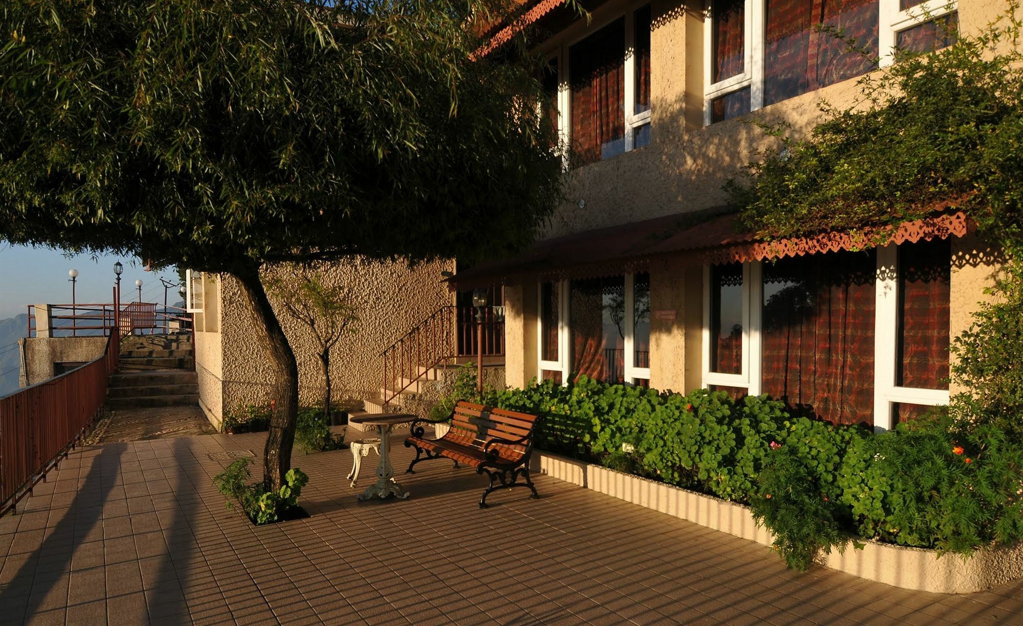 Club Mahindra Mussoorie Hotell Exteriör bild